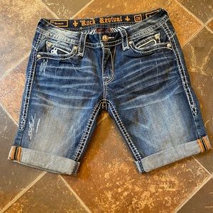 Woman’s rock revival shorts size 29